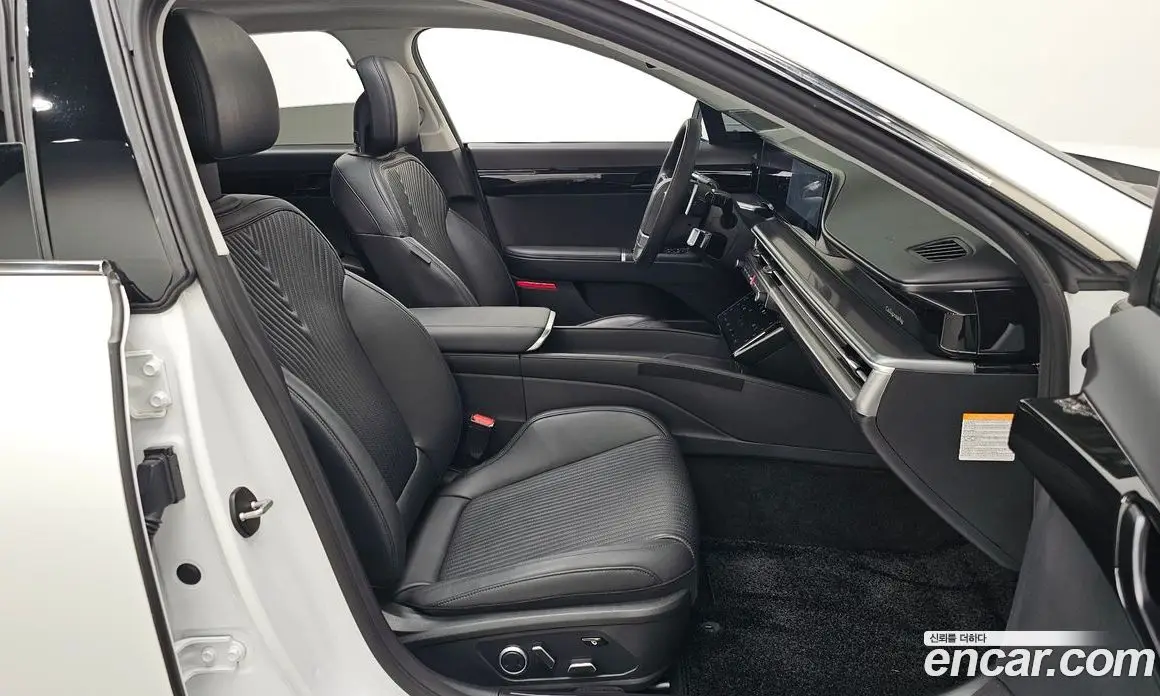 Hyundai Grandeur 2023 1.6 автомат (гидро), фото 17