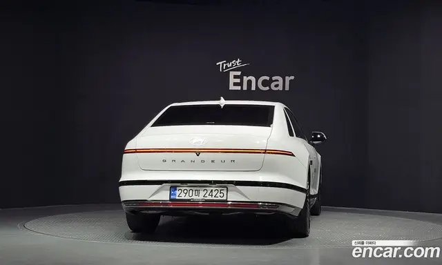 Hyundai Grandeur 2023 2.5 автомат (гидро), миниатюра 4 Hyundai Grandeur 2023 2.5 автомат (гидро), миниатюра 4