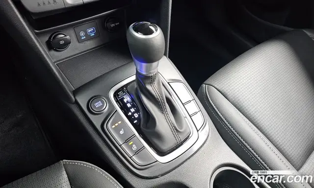Hyundai Kona 2020 1.6 автомат (гидро), миниатюра 12