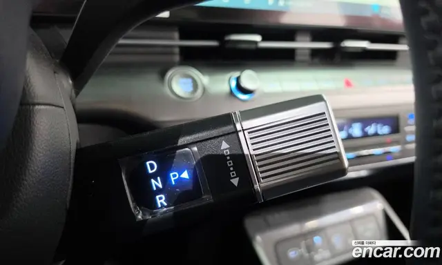 Hyundai Kona 2025 1.6 автомат (гидро), миниатюра 12