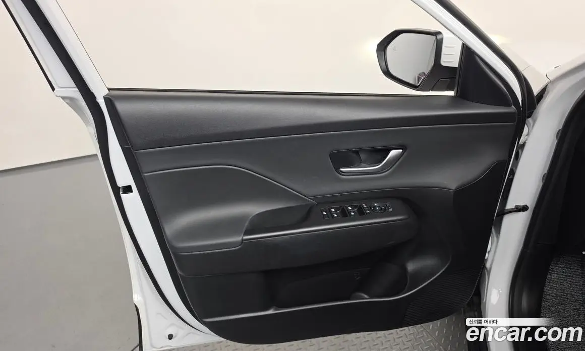Hyundai Kona 2025 1.6 автомат (гидро), фото 14
