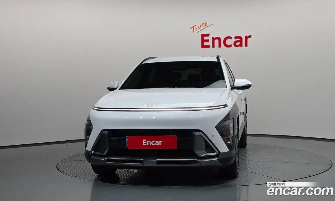 Hyundai Kona 2025 1.6 автомат (гидро), фото 3