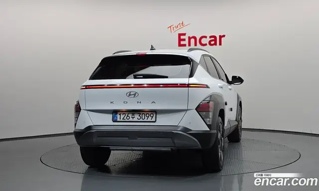 Hyundai Kona 2025 1.6 автомат (гидро), миниатюра 4