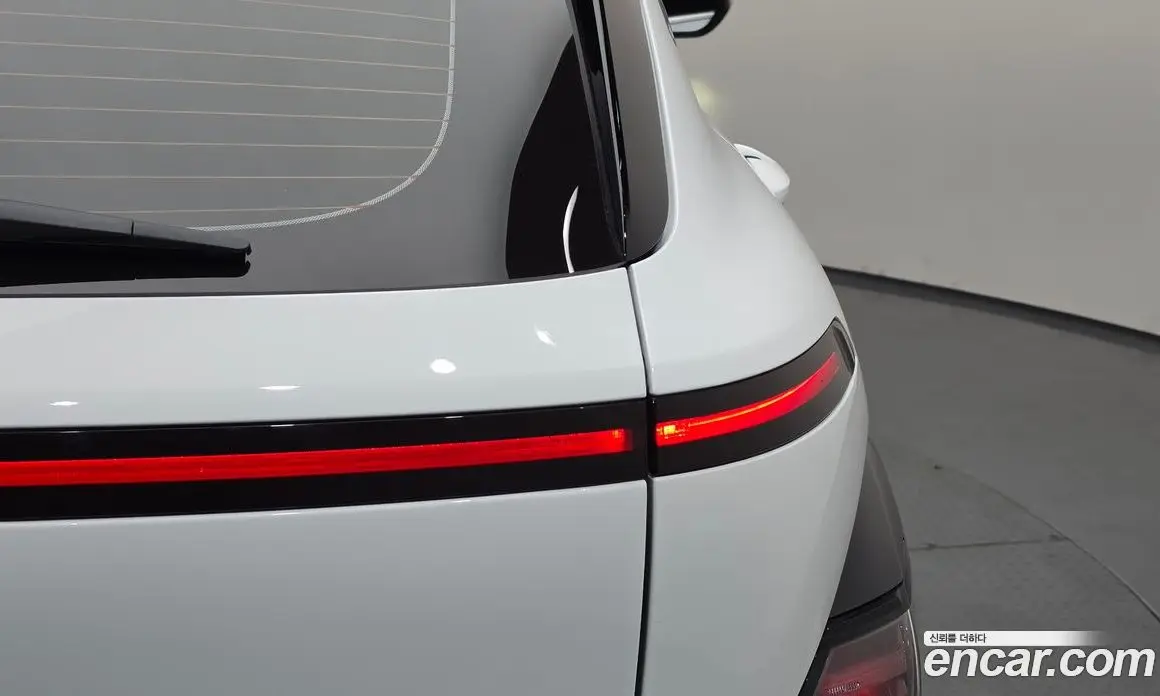 Hyundai Kona 2025 1.6 автомат (гидро), фото 9