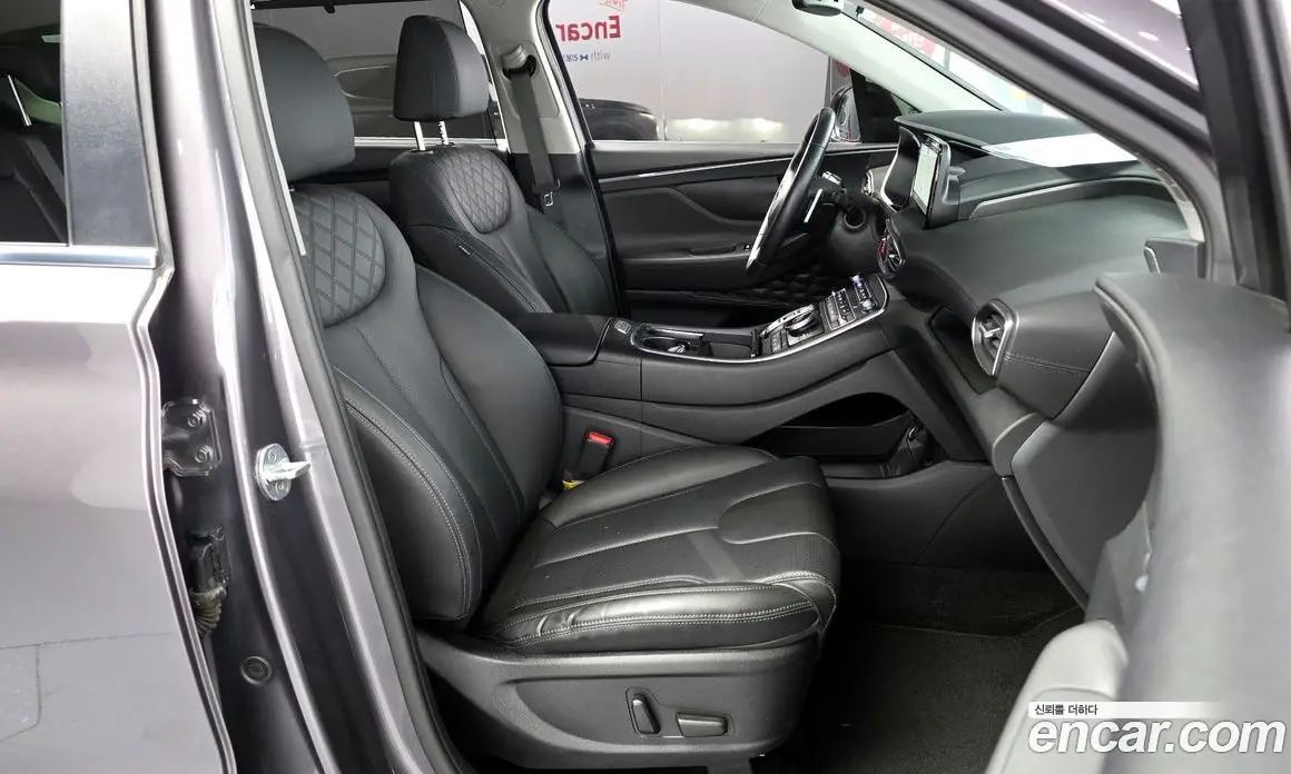 Hyundai Santa Fe 2022 2.2 автомат (гидро), фото 16