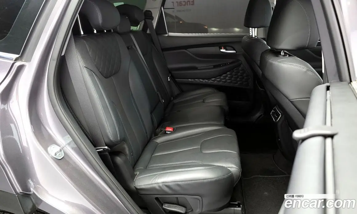 Hyundai Santa Fe 2022 2.2 автомат (гидро), фото 17