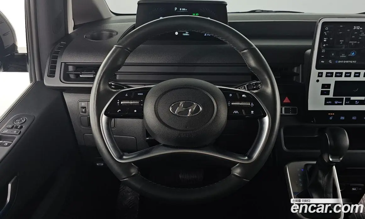 Hyundai Staria 2022 2.2 автомат (гидро), фото 19