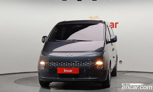 Hyundai Staria 2022 2.2 автомат (гидро), миниатюра 3