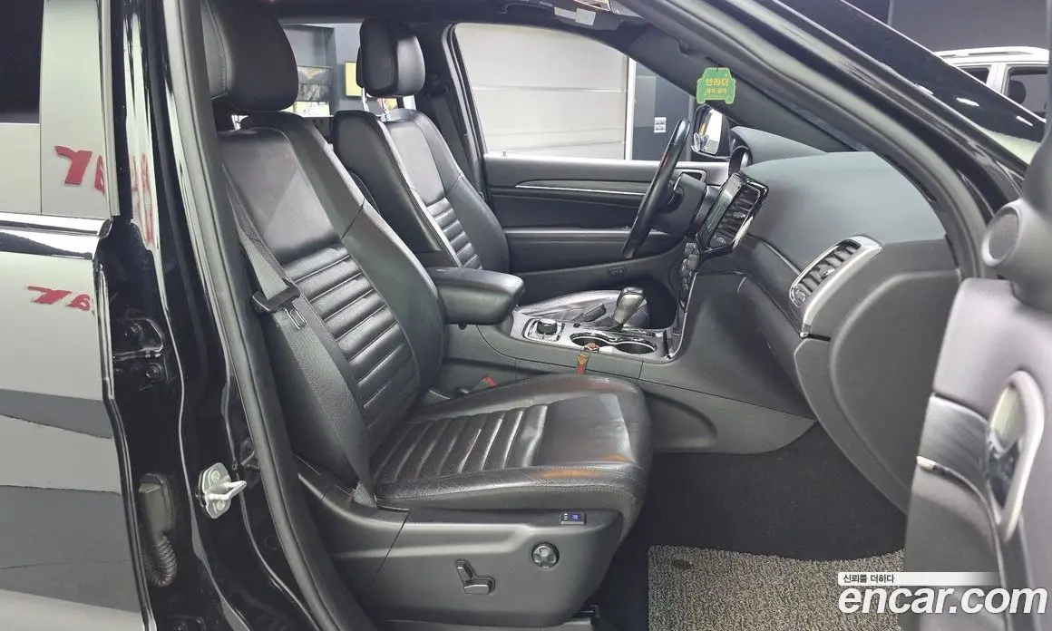 Jeep Cherokee 2020 3.6 автомат (гидро), фото 17
