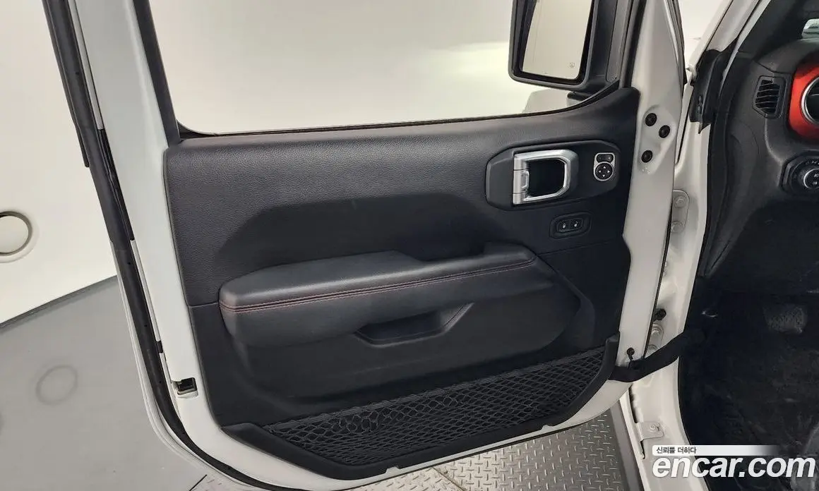 Jeep Wrangler 2019 2.0 автомат (гидро), фото 14