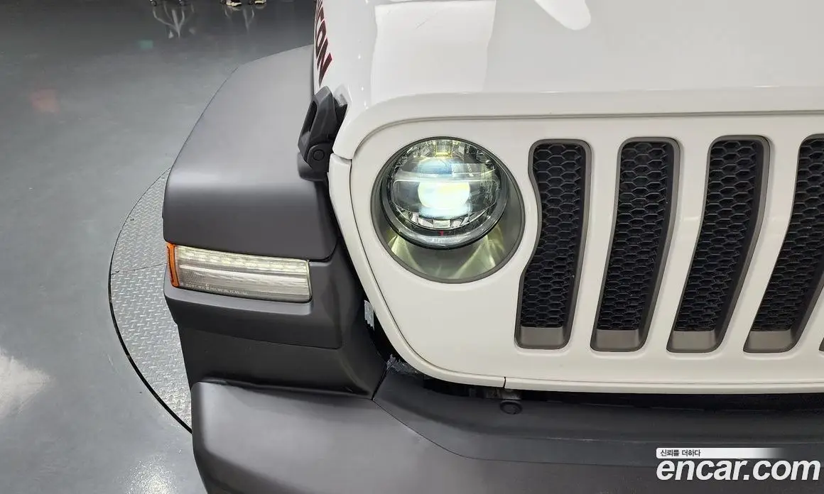Jeep Wrangler 2019 2.0 автомат (гидро), фото 8