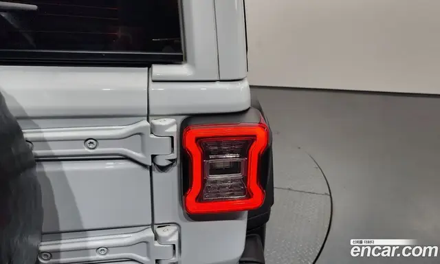 Jeep Wrangler 2019 2.0 автомат (гидро), миниатюра 9