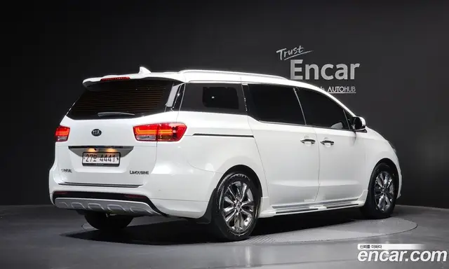 Kia Carnival 2017 2.2 автомат (гидро), миниатюра 2 Kia Carnival 2017 2.2 автомат (гидро), миниатюра 2