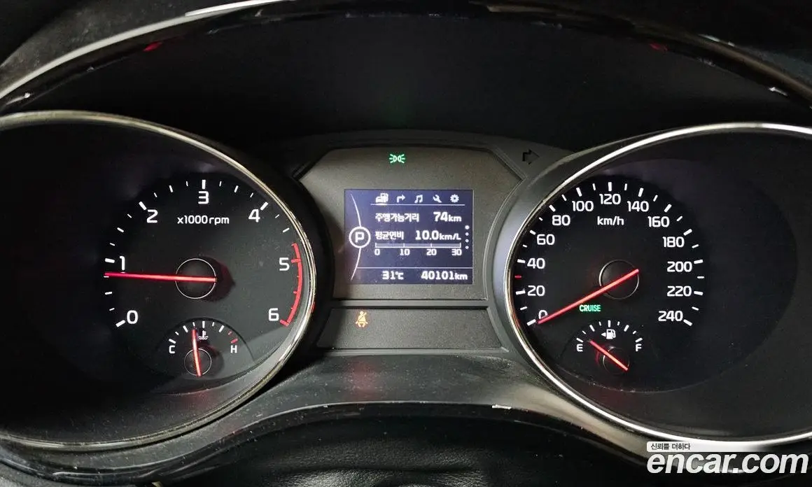 Kia Carnival 2017 2.2 автомат (гидро), фото 11 Kia Carnival 2017 2.2 автомат (гидро), фото 11