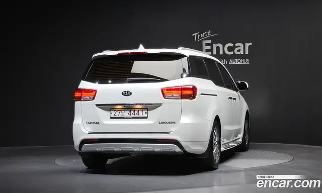 Kia Carnival 2017 2.2 автомат (гидро), миниатюра 4 Kia Carnival 2017 2.2 автомат (гидро), миниатюра 4