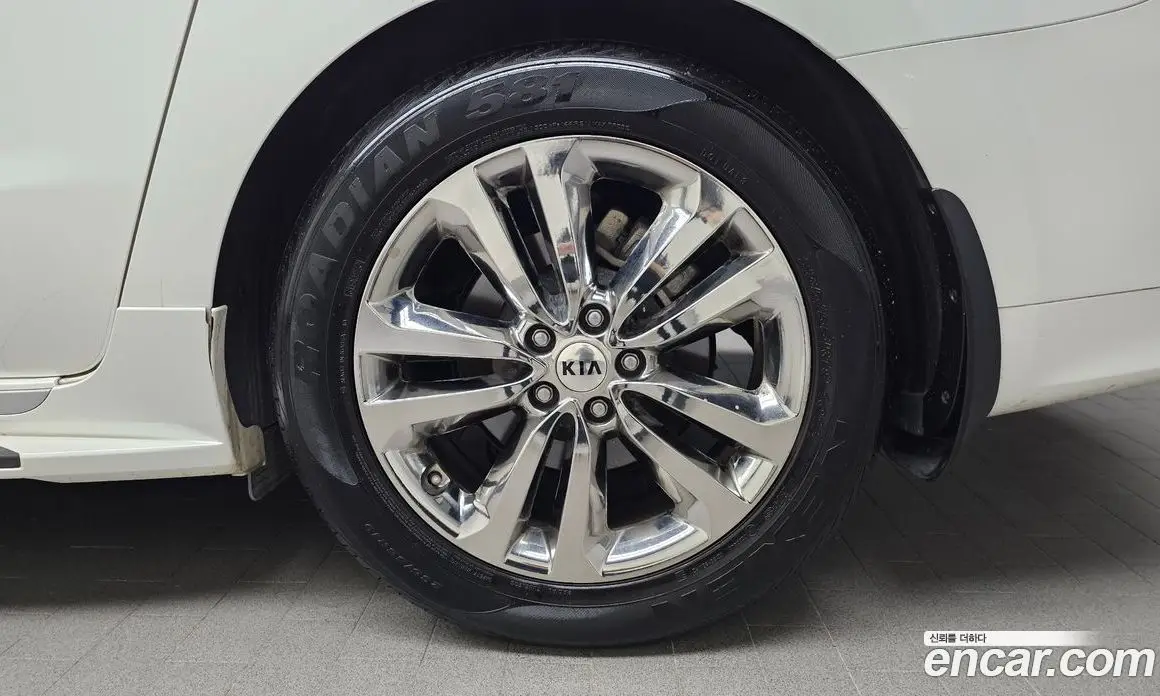 Kia Carnival 2017 2.2 автомат (гидро), фото 7 Kia Carnival 2017 2.2 автомат (гидро), фото 7