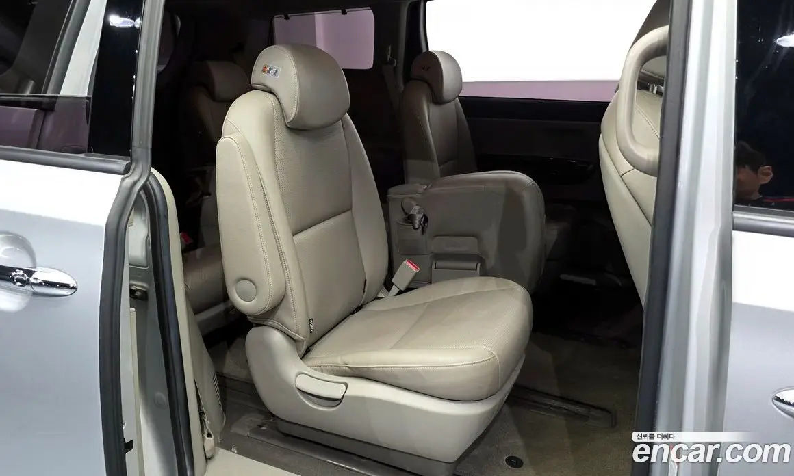 Kia Carnival 2020 2.2 автомат (гидро), фото 17