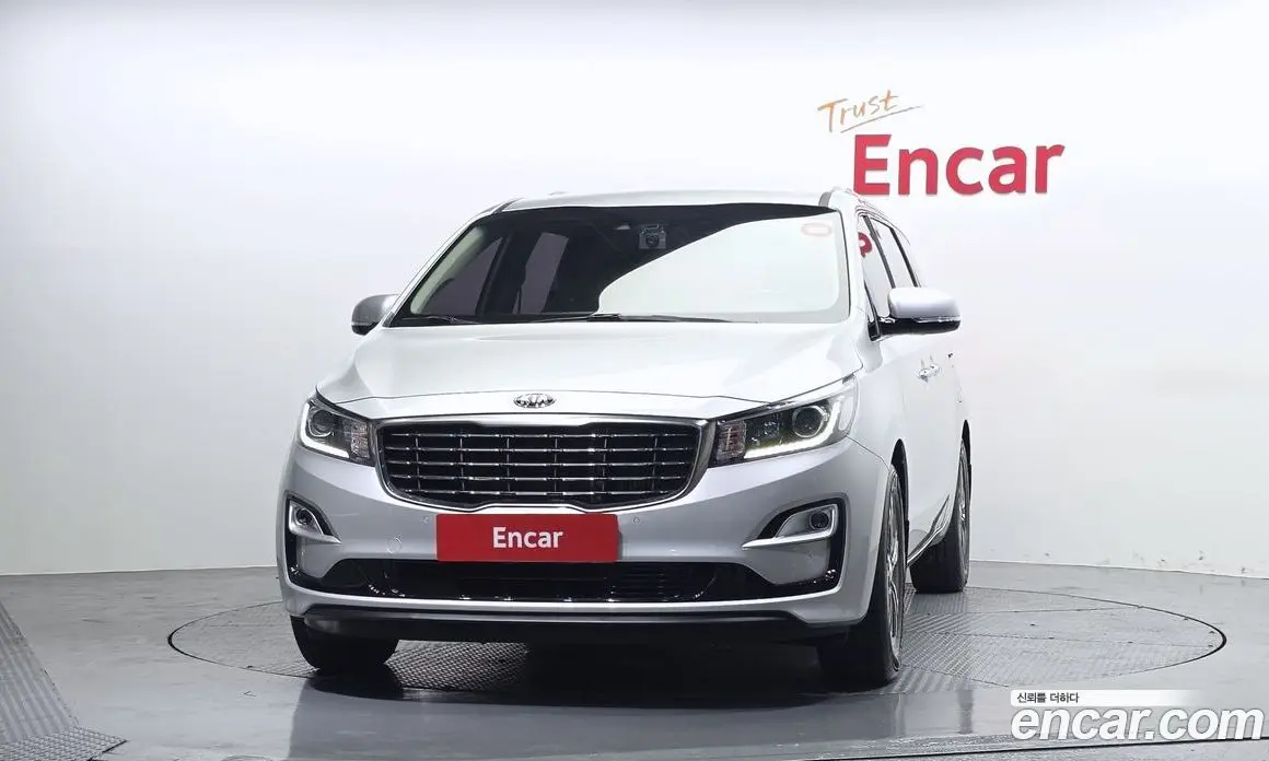 Kia Carnival 2020 2.2 автомат (гидро), фото 3