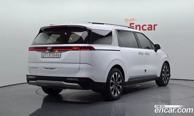 Kia Carnival 2021 2.2 автомат (гидро), миниатюра 2 Kia Carnival 2021 2.2 автомат (гидро), миниатюра 2