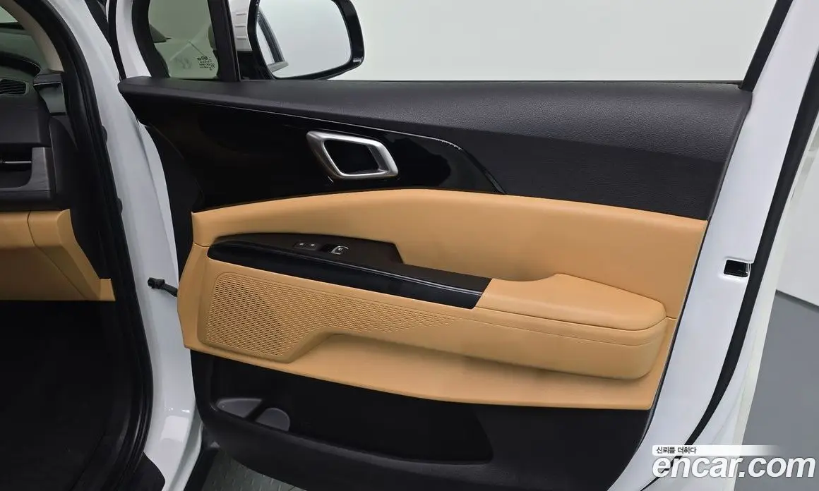 Kia Carnival 2021 2.2 автомат (гидро), фото 15 Kia Carnival 2021 2.2 автомат (гидро), фото 15