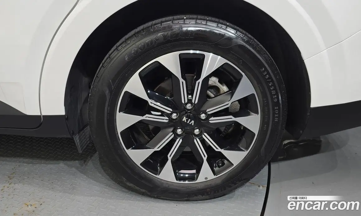 Kia Carnival 2021 2.2 автомат (гидро), фото 7 Kia Carnival 2021 2.2 автомат (гидро), фото 7