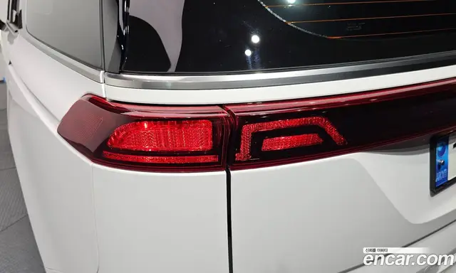 Kia Carnival 2023 3.5 автомат (гидро), миниатюра 9 Kia Carnival 2023 3.5 автомат (гидро), миниатюра 9