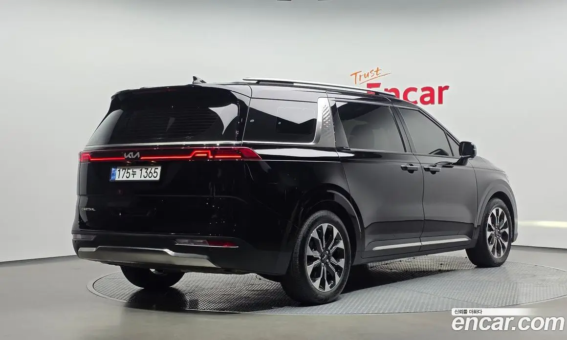 Kia Carnival 2023 3.5 автомат (гидро), фото 2 Kia Carnival 2023 3.5 автомат (гидро), фото 2