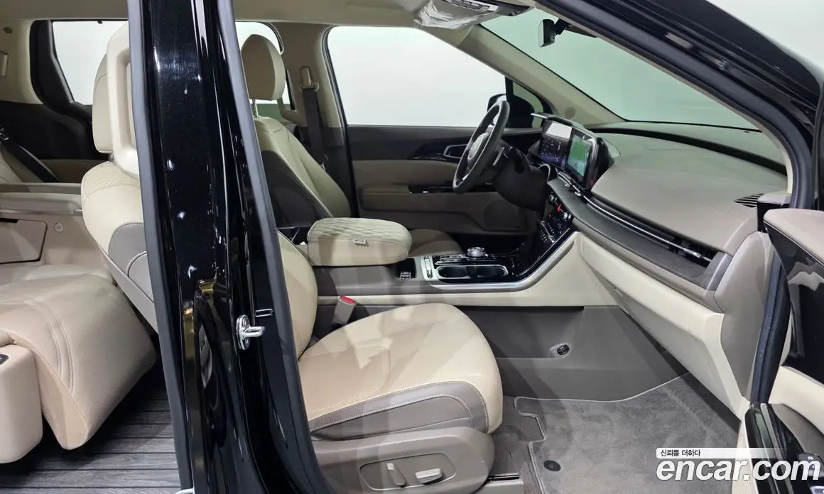 Kia Carnival 2023 3.5 автомат (гидро), фото 12