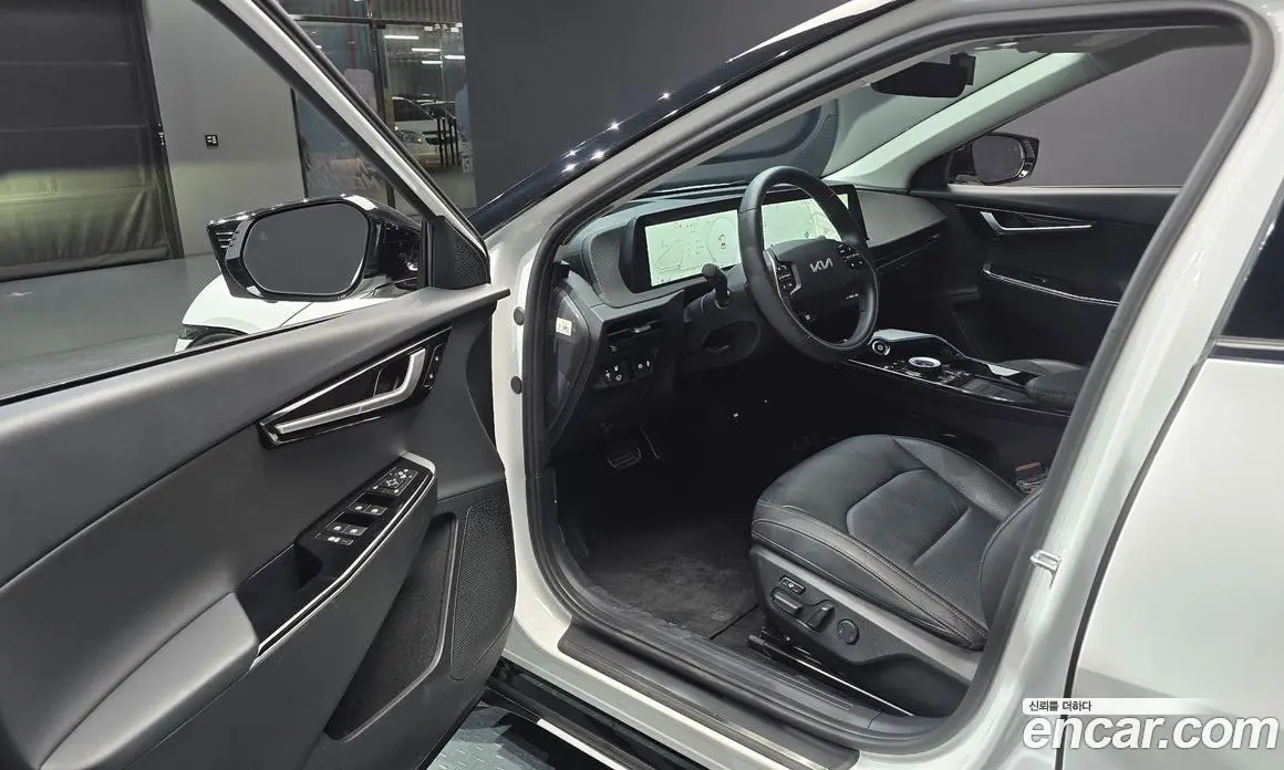 Kia EV6 2022 0.1 автомат (гидро), фото 13 Kia EV6 2022 0.1 автомат (гидро), фото 13