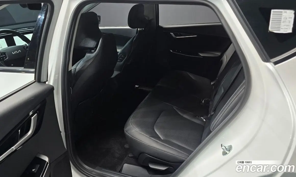 Kia EV6 2022 0.1 автомат (гидро), фото 18 Kia EV6 2022 0.1 автомат (гидро), фото 18