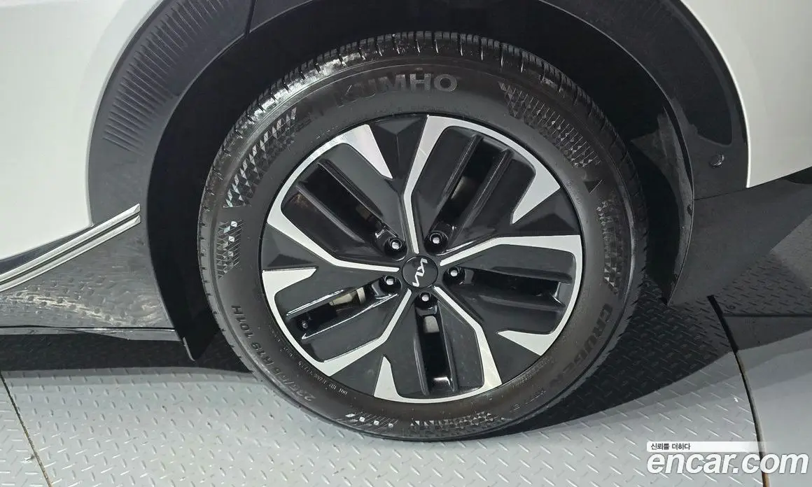 Kia EV6 2022 0.1 автомат (гидро), фото 7 Kia EV6 2022 0.1 автомат (гидро), фото 7