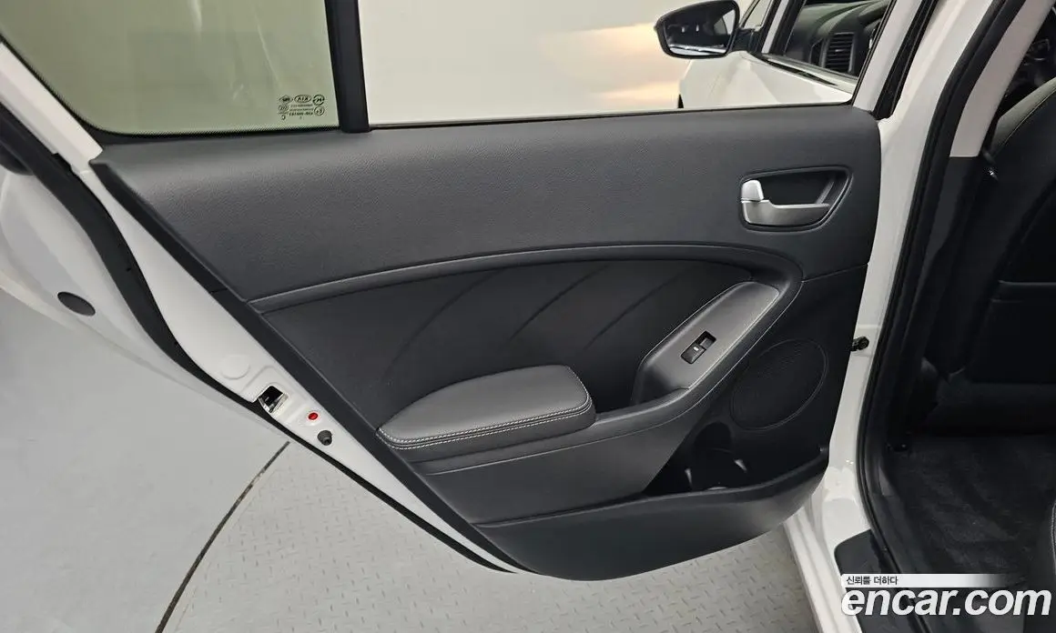 Kia K3 2015 1.6 автомат (гидро), фото 14 Kia K3 2015 1.6 автомат (гидро), фото 14