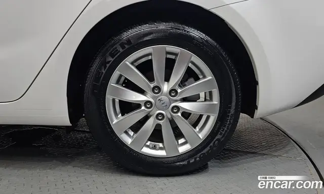 Kia K3 2015 1.6 автомат (гидро), миниатюра 6 Kia K3 2015 1.6 автомат (гидро), миниатюра 6