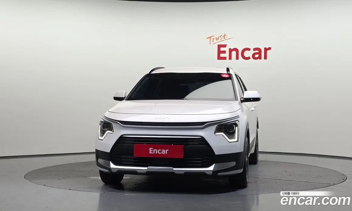 Kia Niro 2025 1.6 автомат (гидро), фото 3