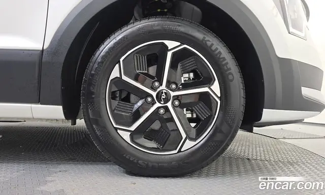 Kia Niro 2025 1.6 автомат (гидро), миниатюра 7
