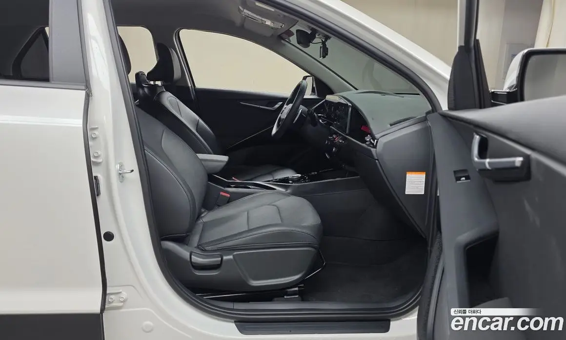 Kia Niro 2025 1.6 автомат (гидро), фото 15 Kia Niro 2025 1.6 автомат (гидро), фото 15