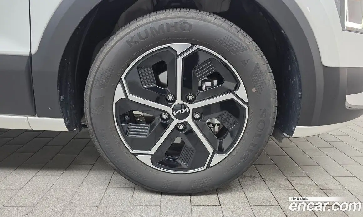 Kia Niro 2025 1.6 автомат (гидро), фото 6 Kia Niro 2025 1.6 автомат (гидро), фото 6
