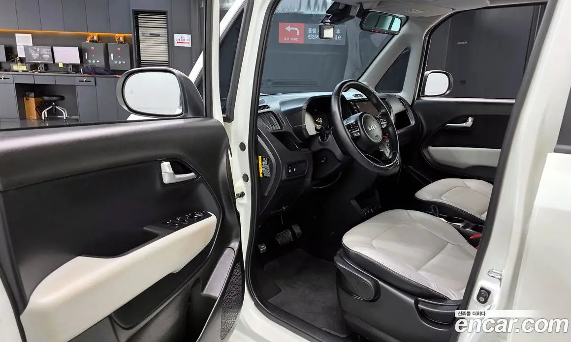 Kia Ray 2022 1.0 автомат (гидро), фото 12 Kia Ray 2022 1.0 автомат (гидро), фото 12
