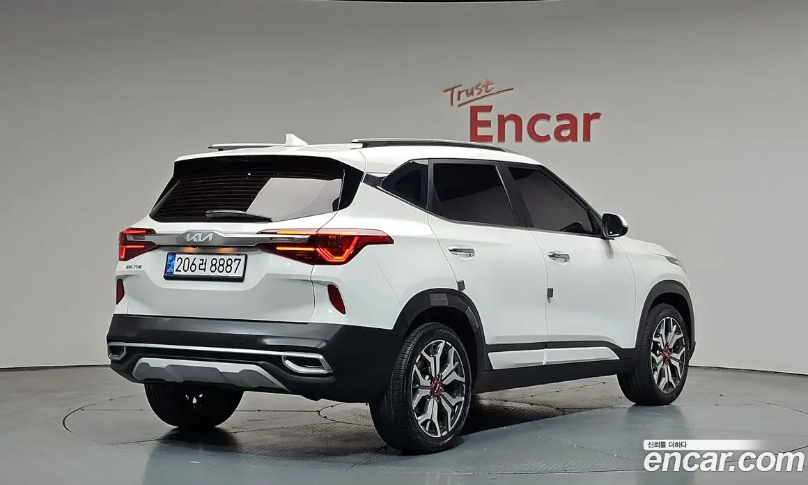 Kia Seltos 2022 1.6 автомат (гидро), фото 1 Kia Seltos 2022 1.6 автомат (гидро), фото 1