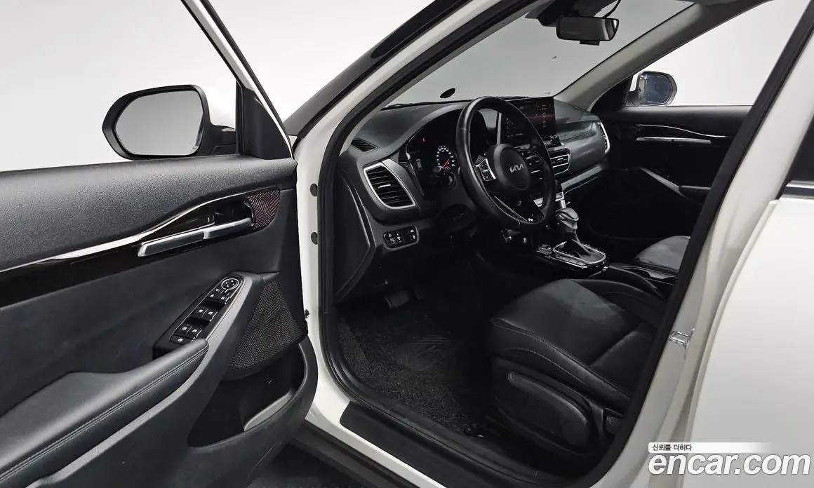 Kia Seltos 2022 1.6 автомат (гидро), фото 12 Kia Seltos 2022 1.6 автомат (гидро), фото 12