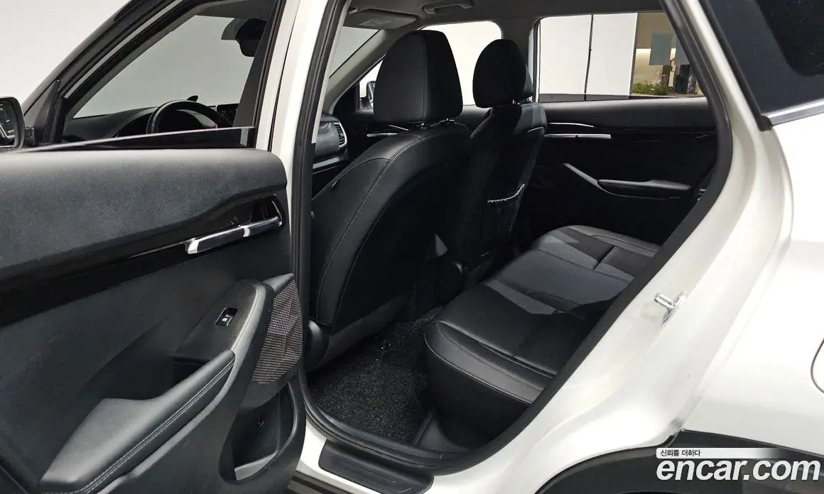 Kia Seltos 2022 1.6 автомат (гидро), фото 17 Kia Seltos 2022 1.6 автомат (гидро), фото 17