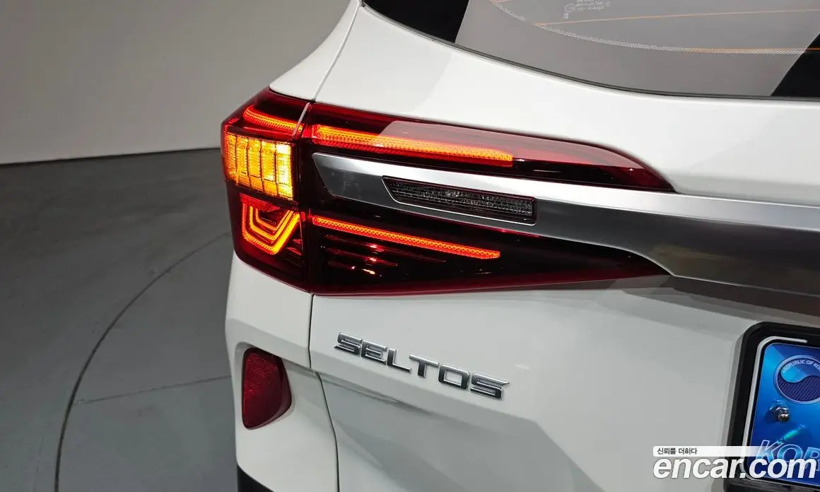 Kia Seltos 2022 1.6 автомат (гидро), фото 8 Kia Seltos 2022 1.6 автомат (гидро), фото 8