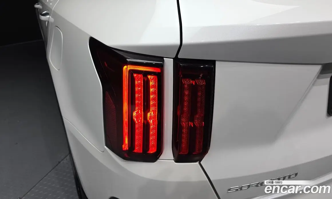 Kia Sorento 2022 2.2 автомат (гидро), фото 9 Kia Sorento 2022 2.2 автомат (гидро), фото 9