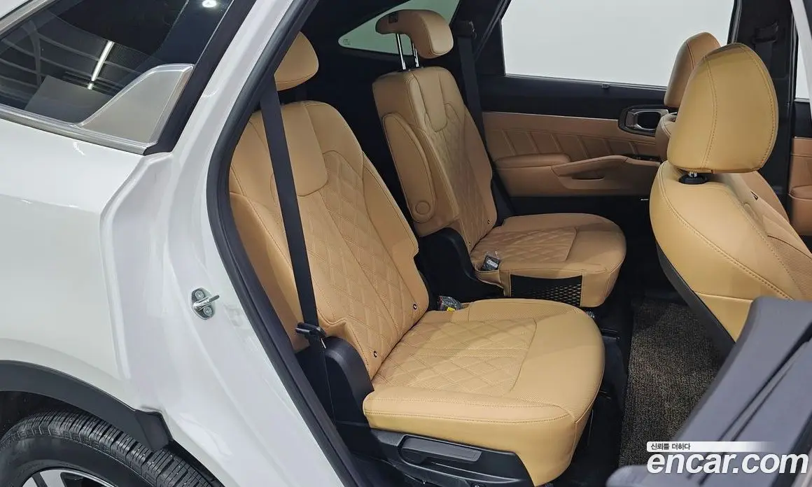 Kia Sorento 2023 1.6 автомат (гидро), фото 17