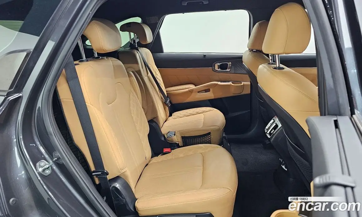 Kia Sorento 2023 2.5 автомат (гидро), фото 16