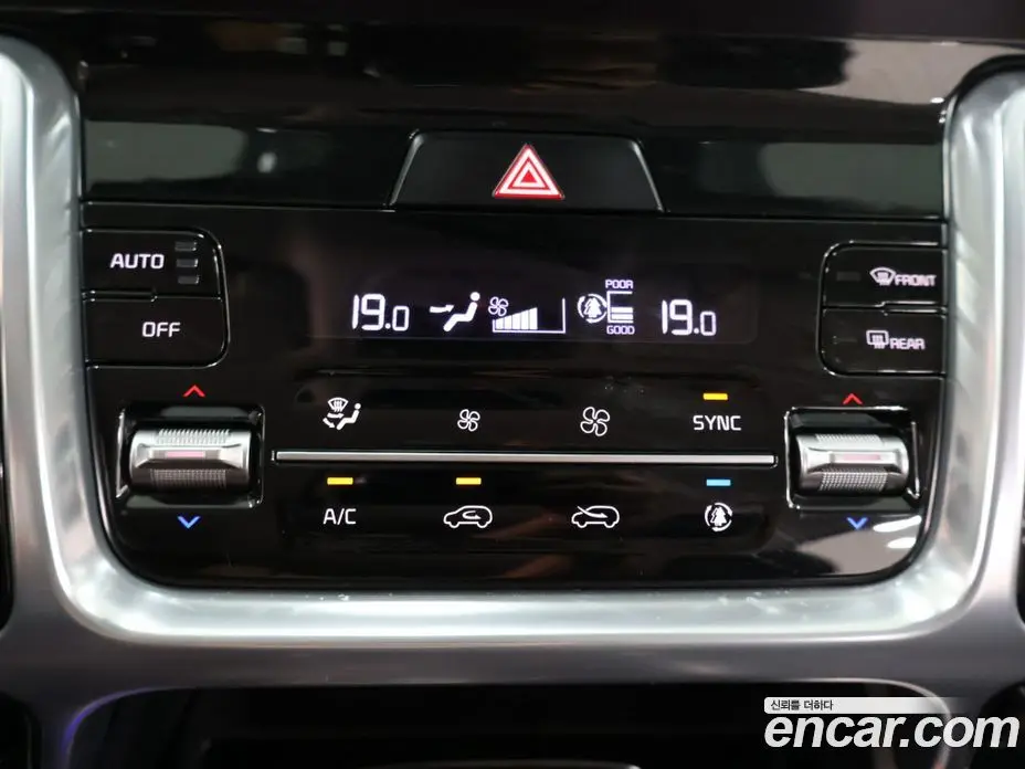 Kia Sorento 2023 2.5 автомат (гидро), фото 16