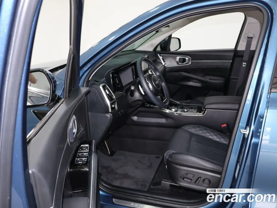 Kia Sorento 2023 2.5 автомат (гидро), фото 9