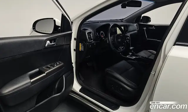 Kia Sportage 2015 1.7 автомат (гидро), миниатюра 12