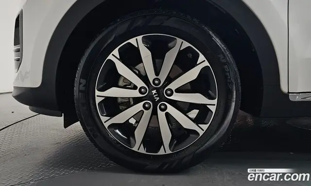 Kia Sportage 2015 1.7 автомат (гидро), миниатюра 4