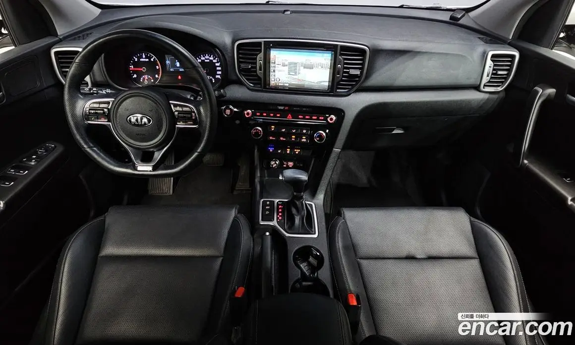 Kia Sportage 2015 1.7 автомат (гидро), фото 9
